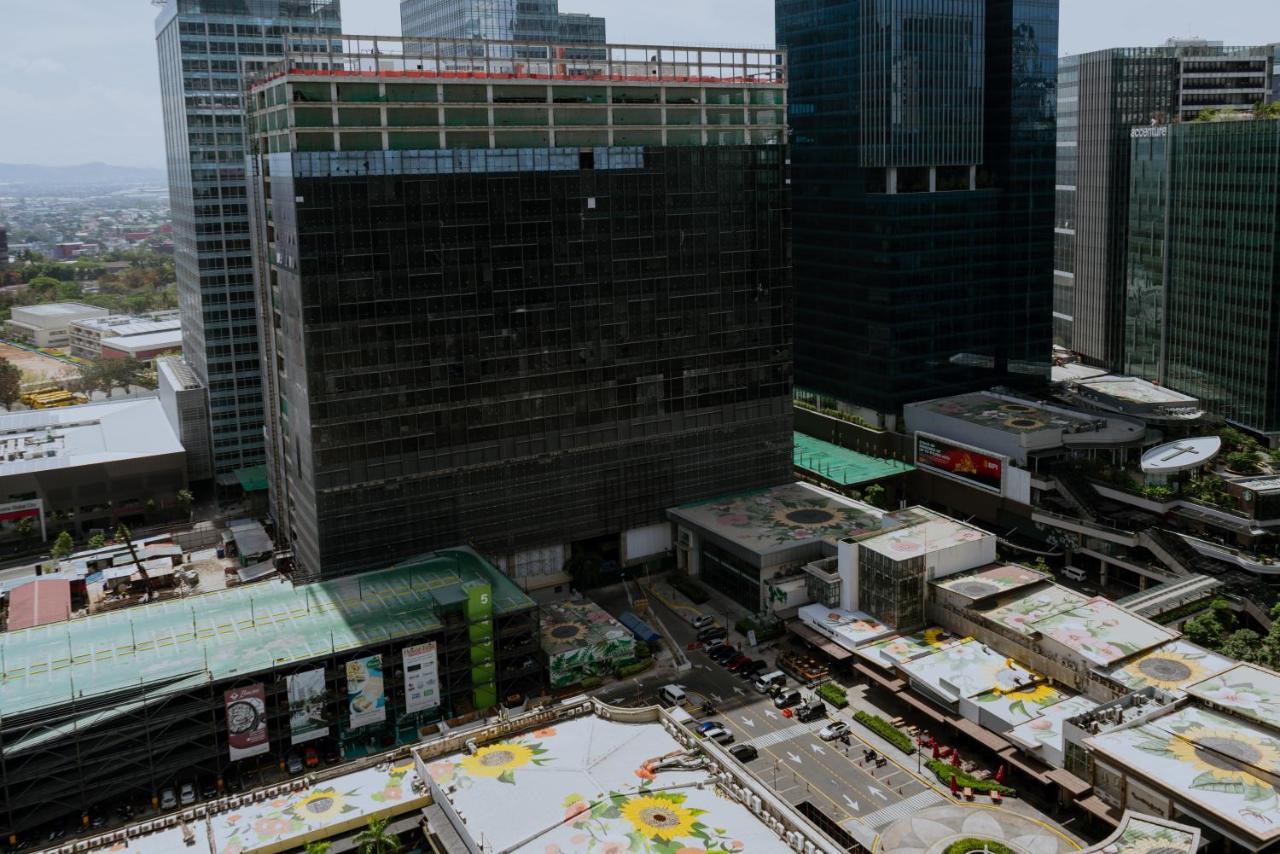 Uptown Parksuites Apartments Tower 2 Bgc By Ph Staycation Manila Exterior photo