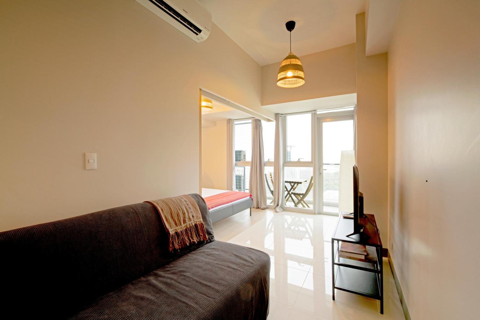 Uptown Parksuites Apartments Tower 2 Bgc By Ph Staycation Manila Exterior photo