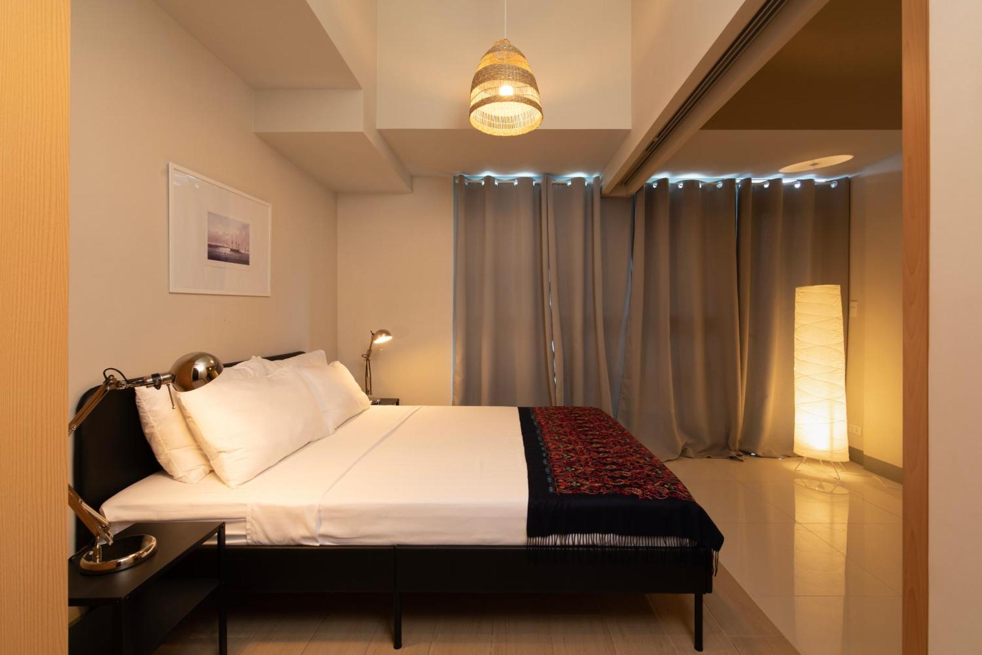 Uptown Parksuites Apartments Tower 2 Bgc By Ph Staycation Manila Exterior photo