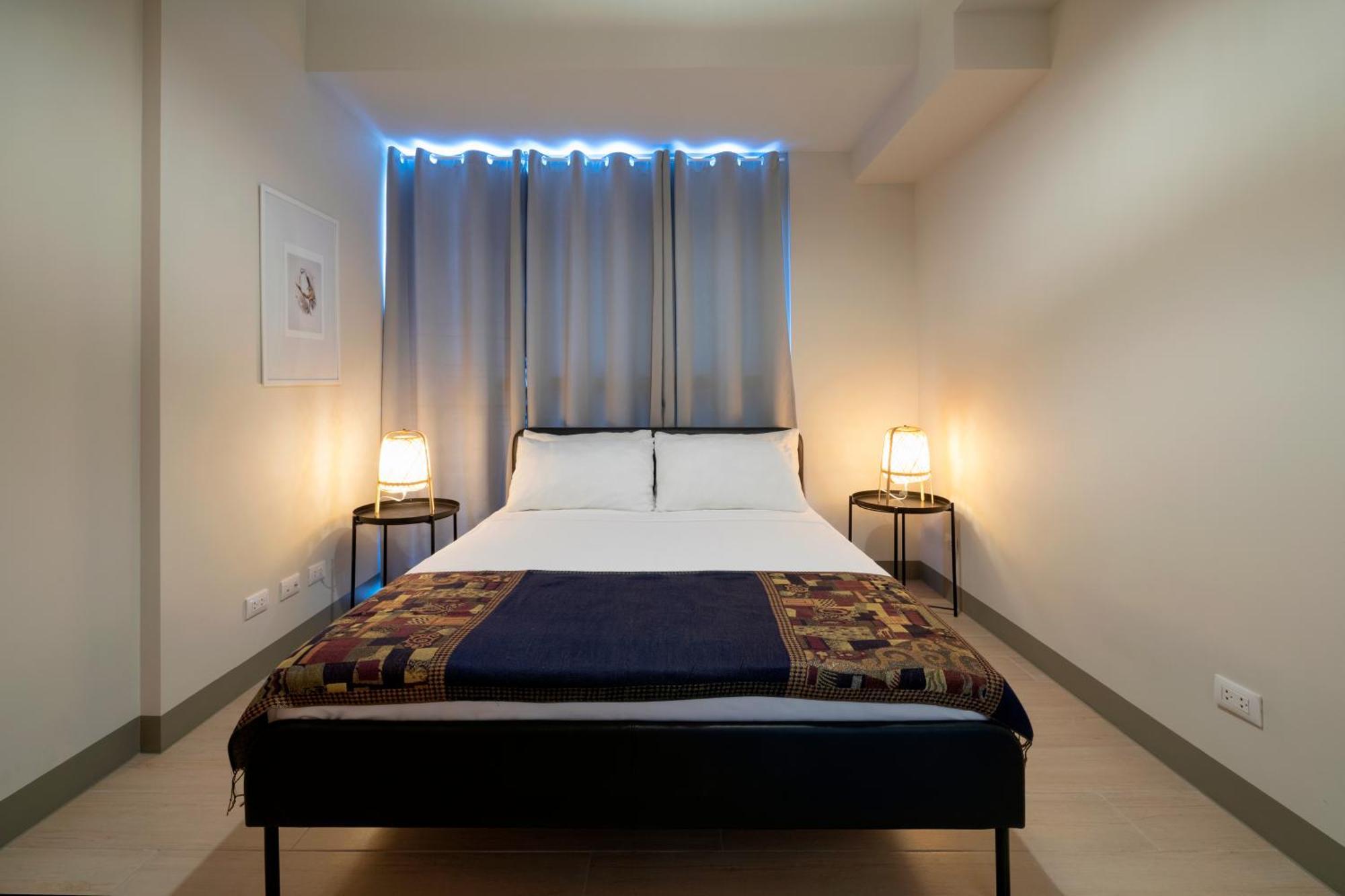 Uptown Parksuites Apartments Tower 2 Bgc By Ph Staycation Manila Exterior photo